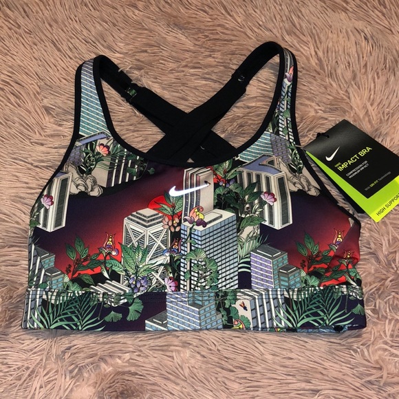 NWT Nike sports bra - Picture 1 of 4